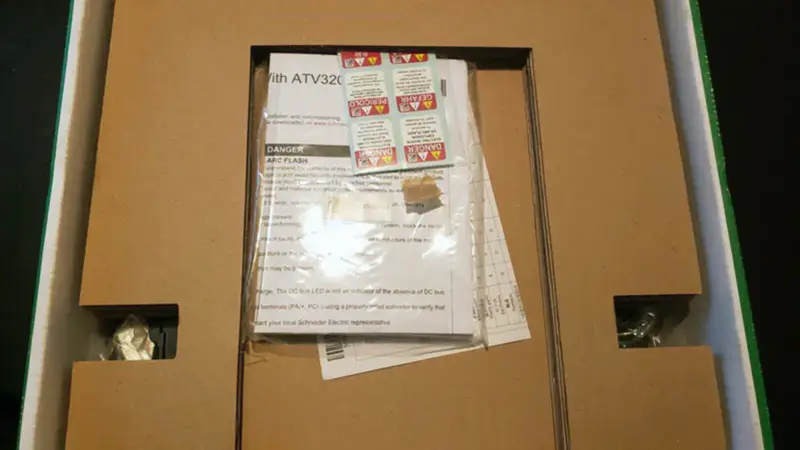 Schneider Electric ATV320U07N4B