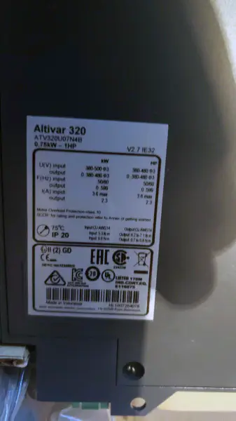 Schneider Electric ATV320U07N4B