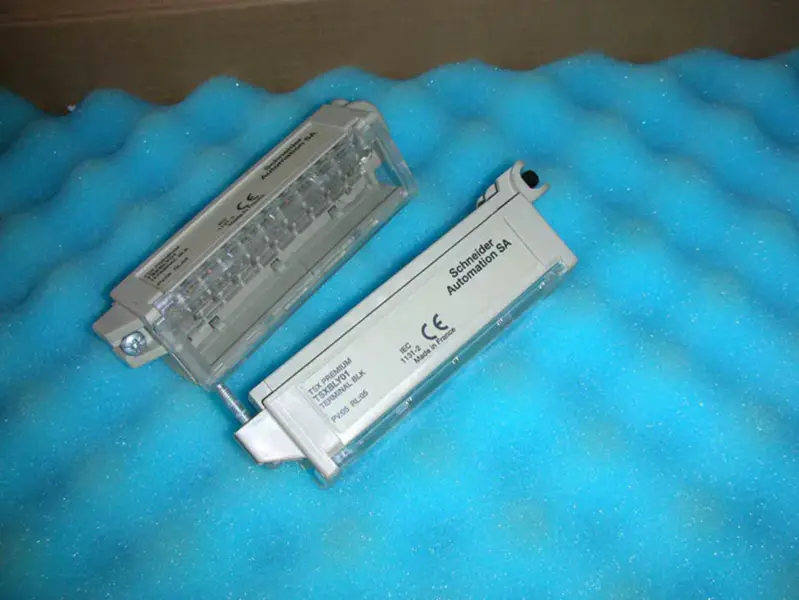 Schneider TSXBLY01