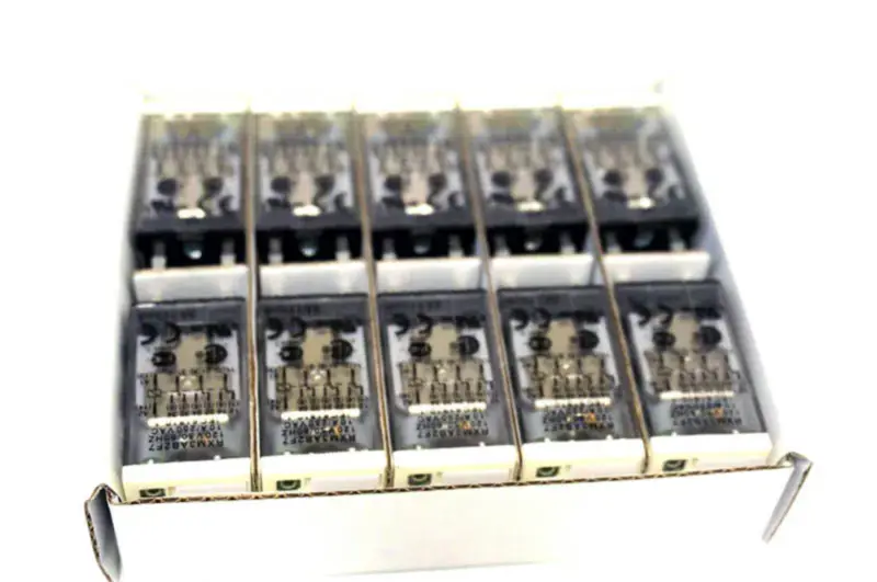 SCHNEIDER ELECTRIC RXM3AB2F7