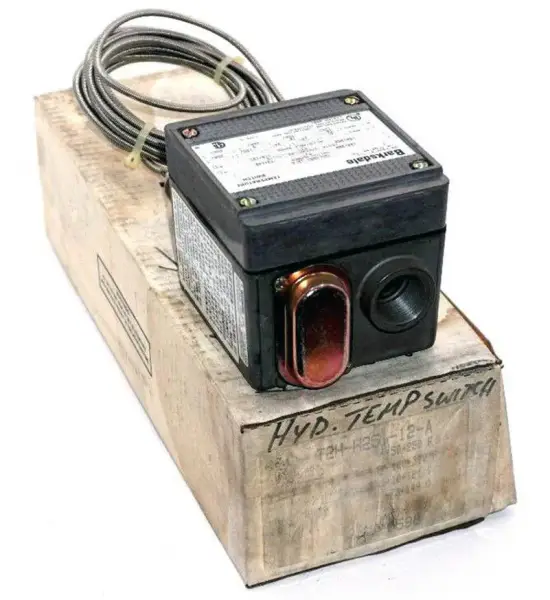 BARKSDALE T2H-H251-12-A