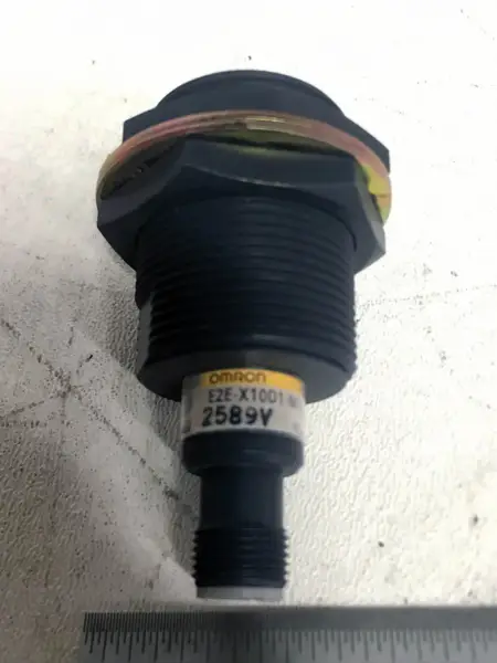 OMRON E2E-X10D1-M1G-T1