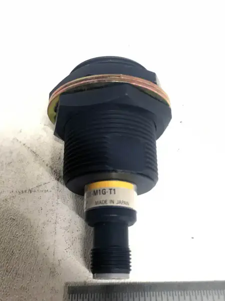 OMRON E2E-X10D1-M1G-T1