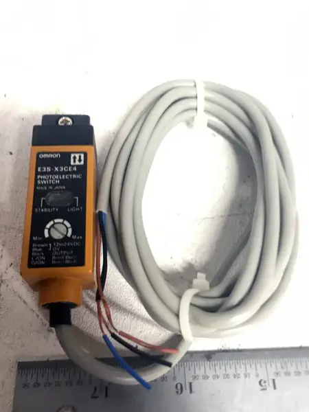 OMRON E3S-X3CE4
