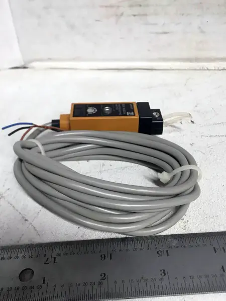 OMRON E3S-X3CE4