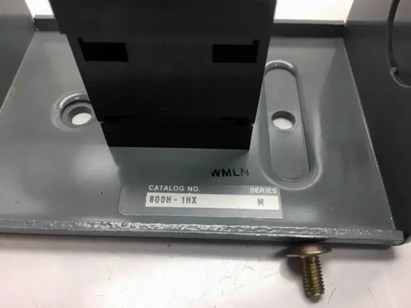 Allen-Bradley 800H-AK2