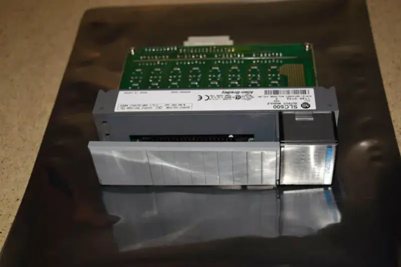 Allen-Bradley 1746-0V32