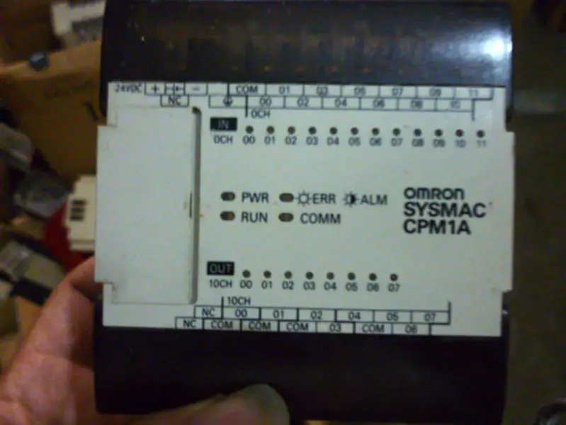 OMRON PLC CPM1A-20CDR-D