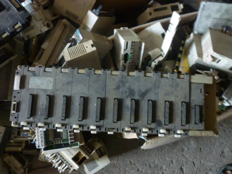 OMRON PLC C200HW-BI101