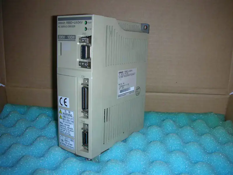 OMRON R88D-UA04V