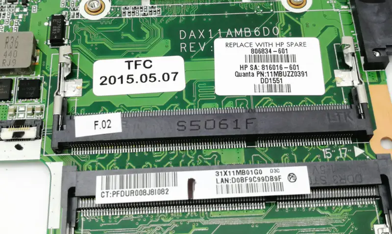 HP 806834-001 806834-501 8068434-601 DAX11AMB6D0 se základní deskou SR23Y I5-5200U