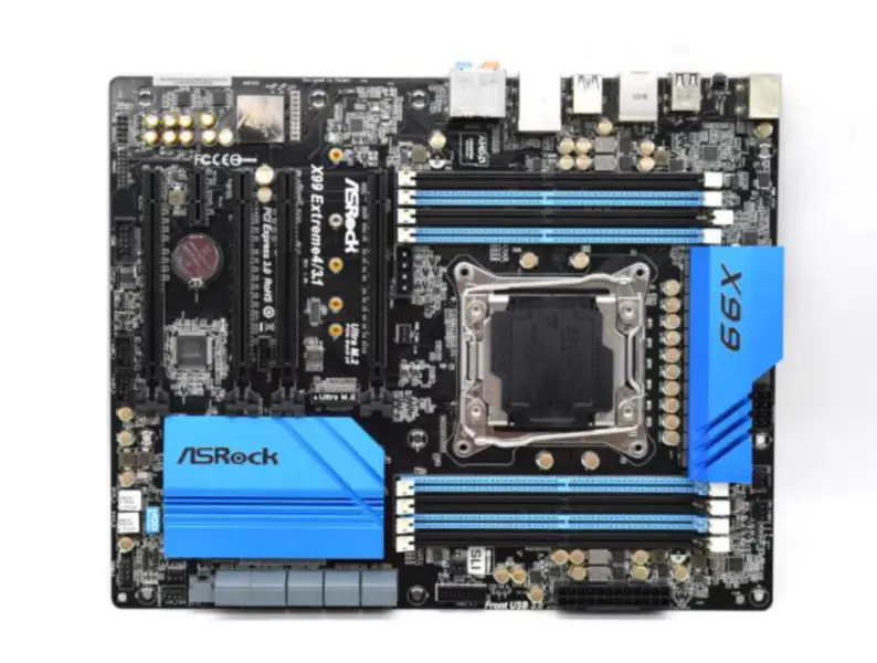 Základní deska ASRock X99 Extreme4/3.1 LGA 2011-3 podporuje procesory V3/V4