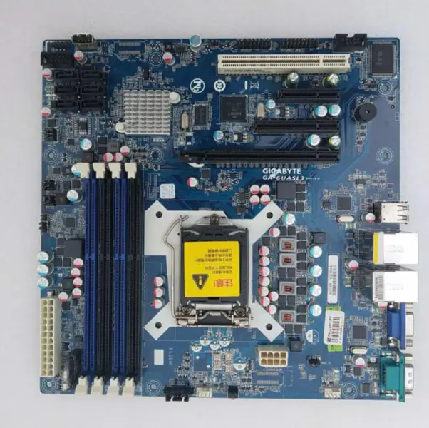 Serverová základní deska Gagibyte GA-6UASL3