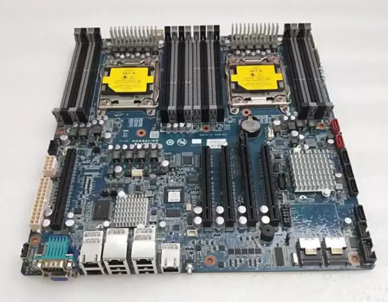 Základní deska Gigabyte GA-7PESH4 pro servery