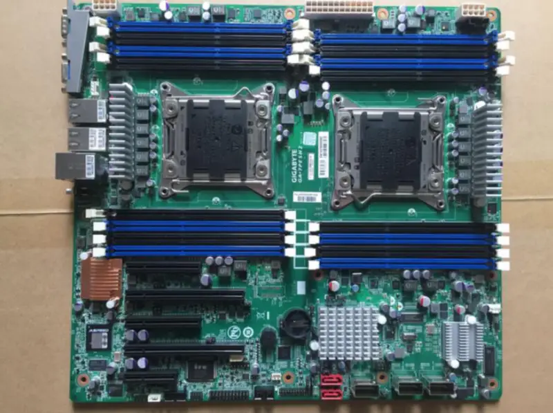 Serverová základní deska Gigabyte GA-7PESH2
