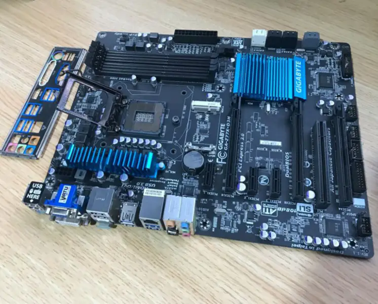 Základní deska Gigabyte GA-Z77X-D3H Z77X-D3H LGA1155 ATX