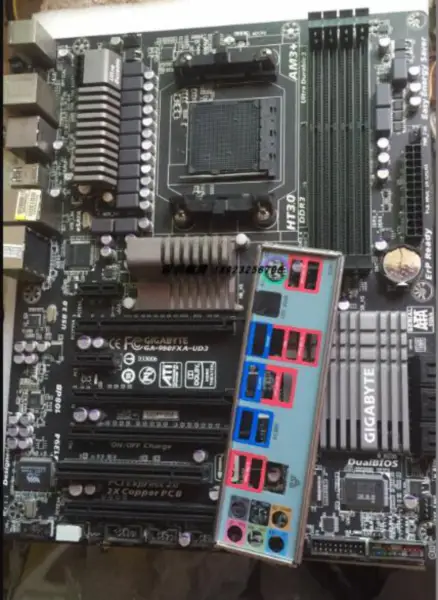 Základní deska Gigabyte GA-990FXA-UD3
