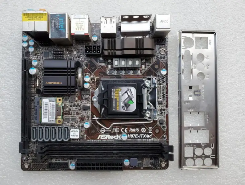 Základní deska ASRock H87E-ITX/ac 17X17 6SATA WIFI Bluetooth ITX
