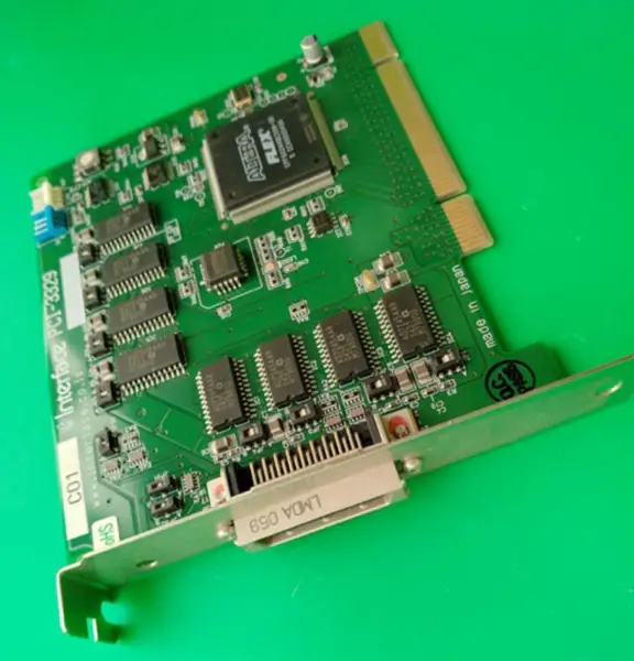 Rozhraní PCI-3329 DAQ karta