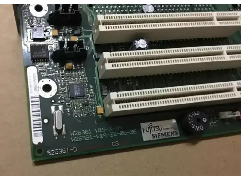FUJITSU SIEMENS W26361-W19-X-04 W26361-W19-Z2-05-36 průmyslová základní deska