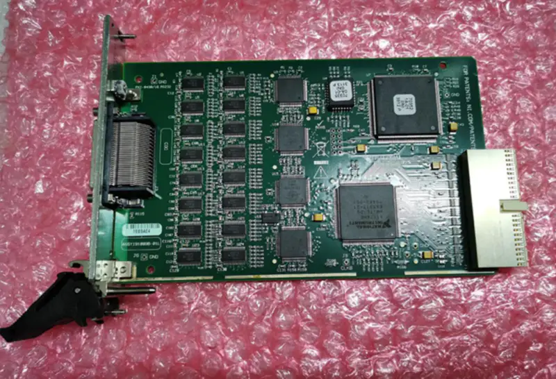 NI PXI-8430 2/4/8/16 Sériová karta RS232 pro vysokorychlostní komunikaci