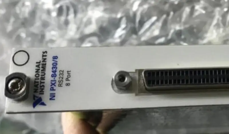 NI PXI-8430 2/4/8/16 Sériová karta RS232 pro vysokorychlostní komunikaci