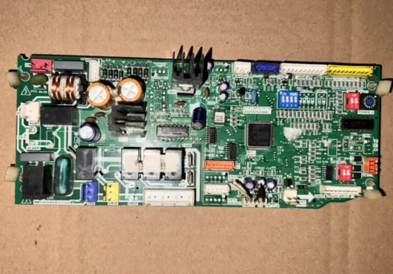 Centrální klimatizace Midea MDVH-J36T2/N1-C3(B) Řídicí deska MDV-D36Q4.D.1.1.1-2 PCB 202302141068