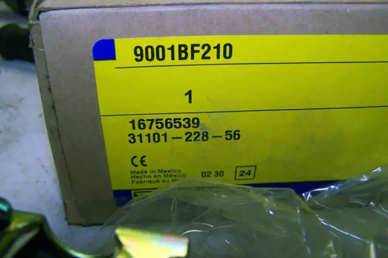 SQUARE D 9001BF210