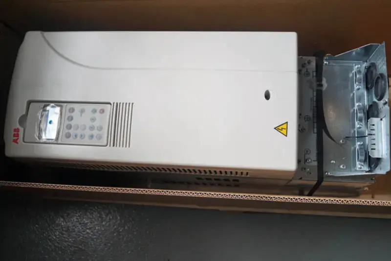 ABB ACS800-31-0016-3+E200