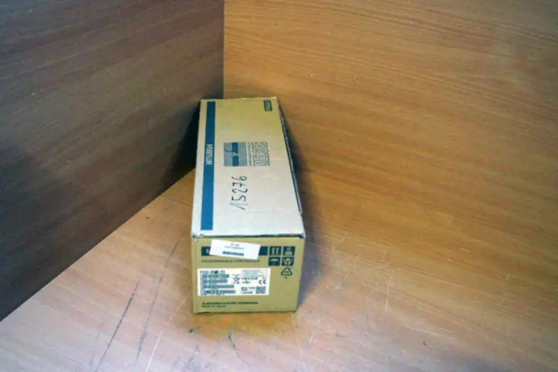 Mitsubishi FX3U-80MR/ES