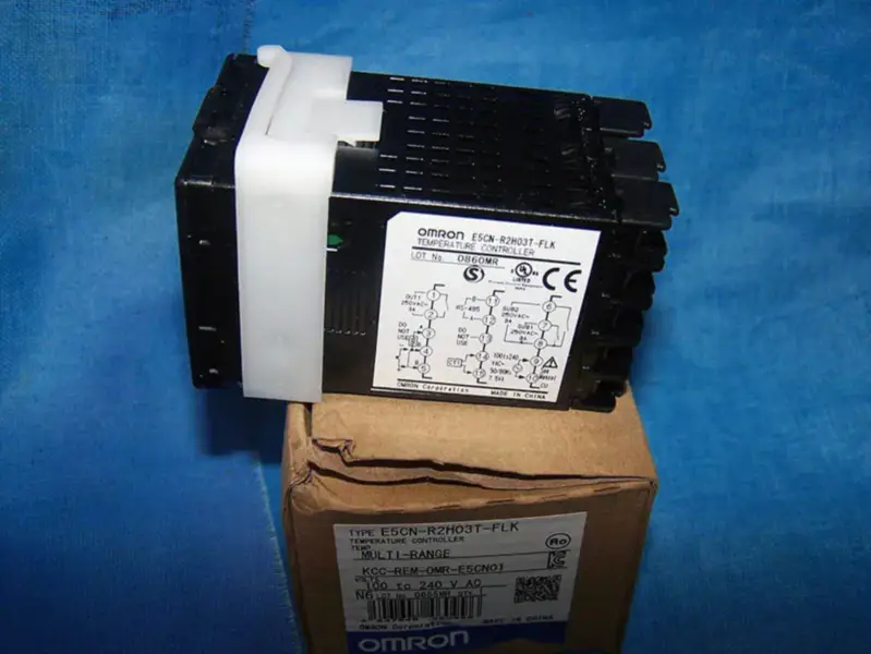 Omron E5CN-R2H03T-FLK