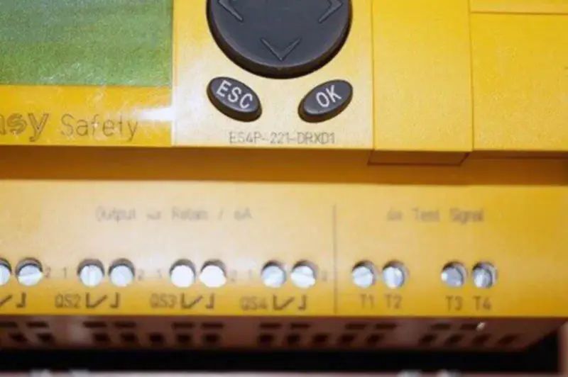 Eaton ES4P-221-DRXD1