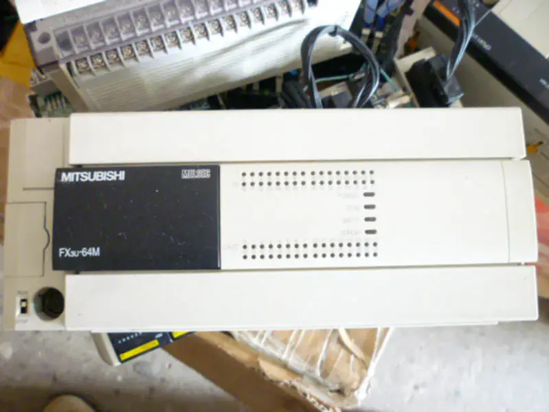 Mitsubishi PLC FX3U-64MT/ES
