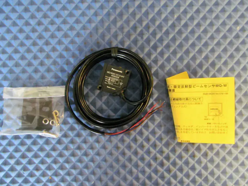 Fotoelektrický spínač Panasonic MQ-W20C-DC12-24V