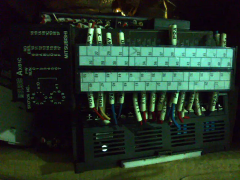Mitsubishi PLC AX81C