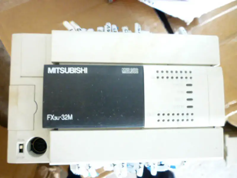 Mitsubishi PLC FX3U-32MT/ES