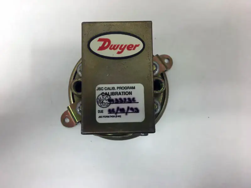 DWYER 1910-00
