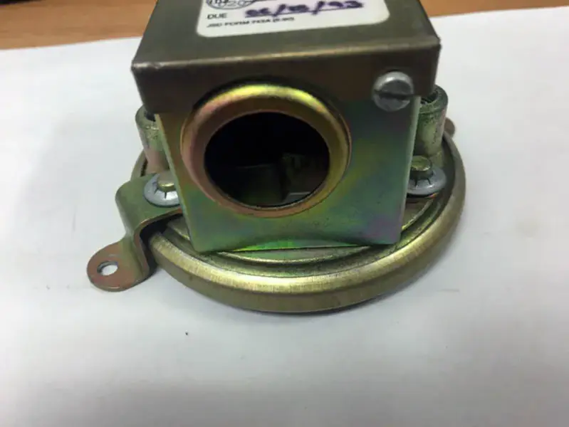 DWYER 1910-00
