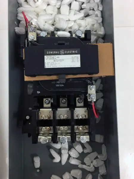General Electric CR306E102