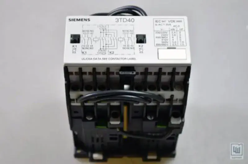 Siemens 3TD4002-2B
