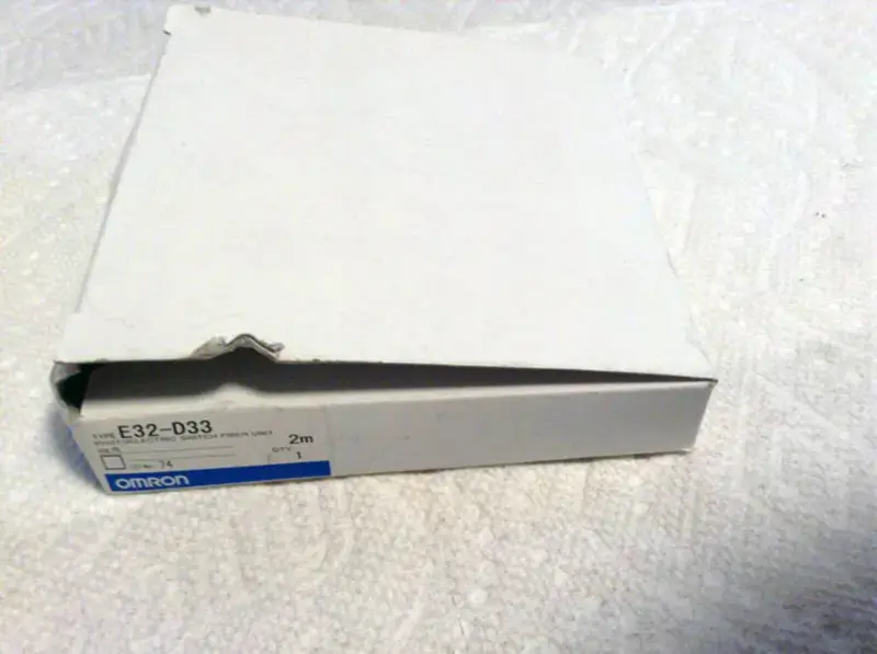 Omron E32-D33