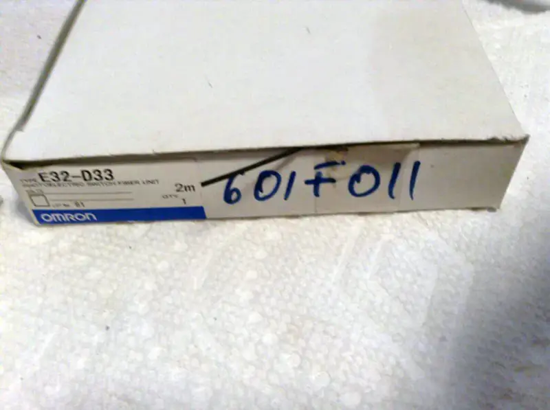 Omron E32-D33