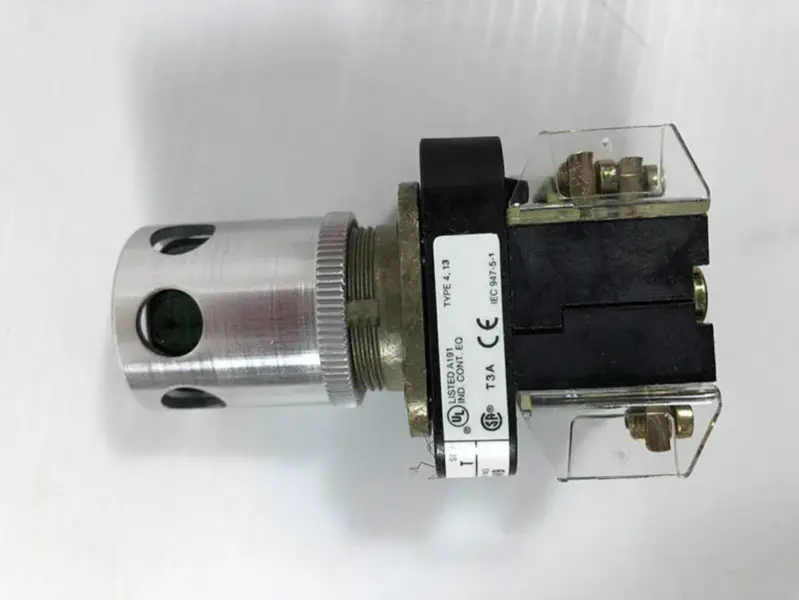 Allen-Bradley 800TQA10G