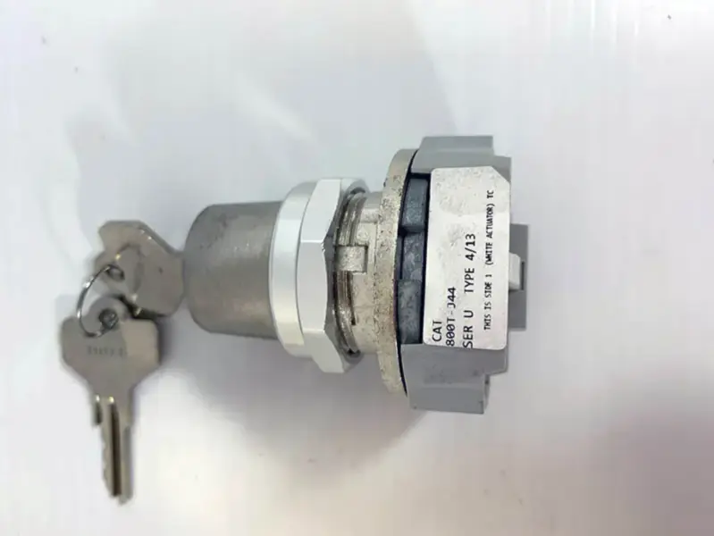 Allen-Bradley 800TJ44