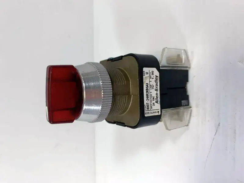 Allen-Bradley 800T24HR2KB6AX