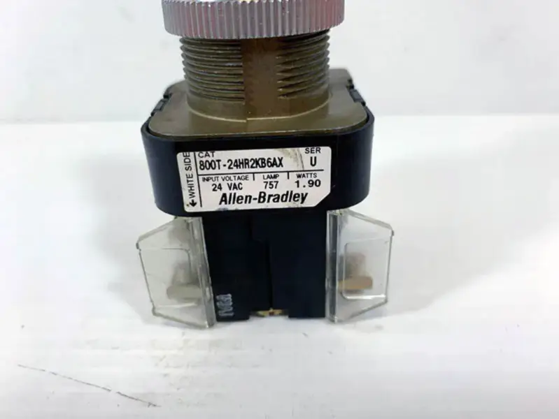 Allen-Bradley 800T24HR2KB6AX