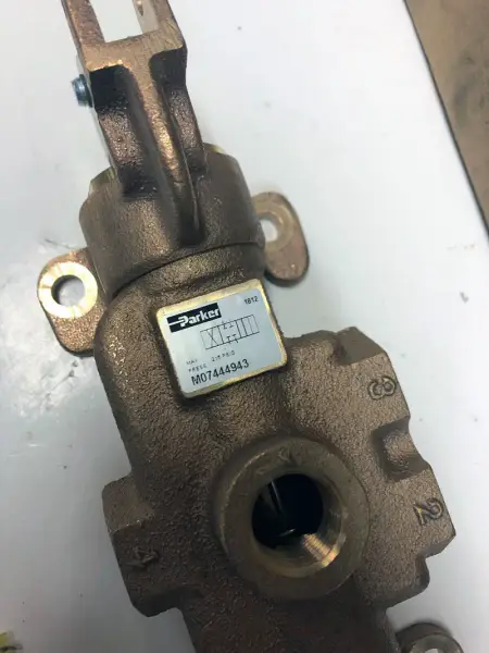 Parker M07444943