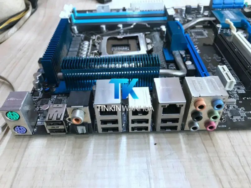 Základní deska Asus 1244614000 ATX