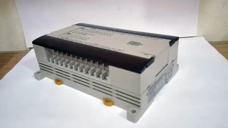 OMRON CPM1A-40CDT1-D
