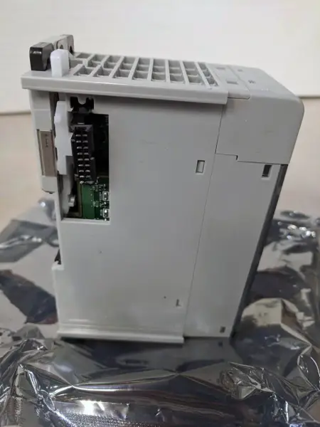 Allen-Bradley 1769-IQ32T